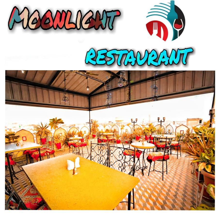 Hotel Moon Light Palace Jaipur Ngoại thất bức ảnh